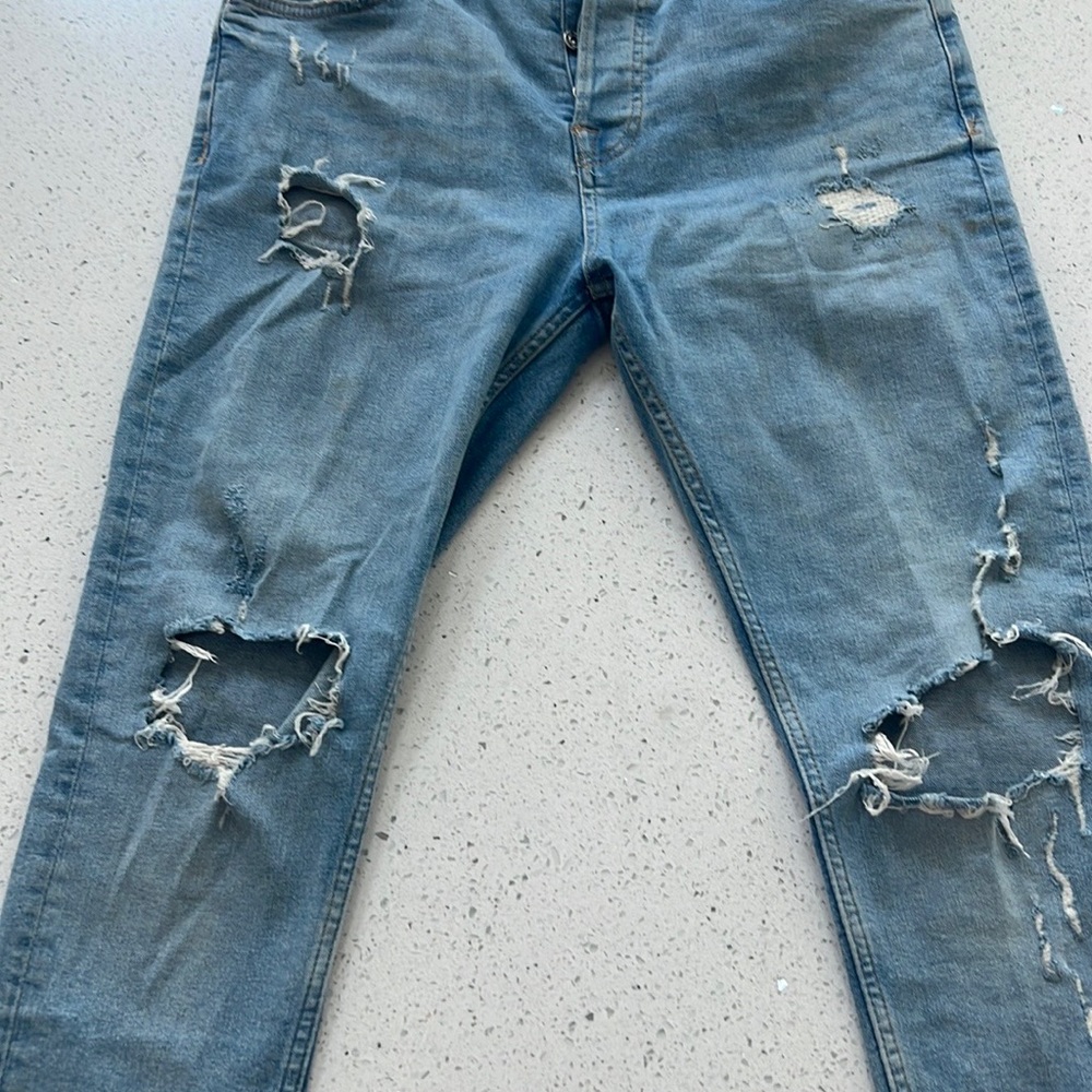 Zara Ripped Jeans - Picture 4 of 8